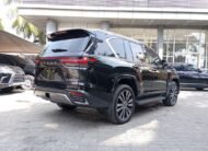 ARMORED LX 600 2025